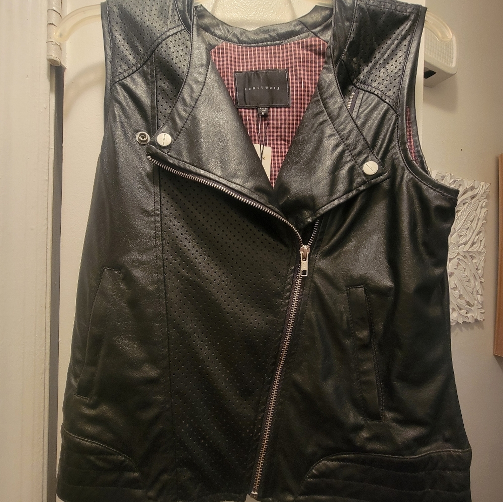 Sanctuary faux leather vest size M....NWT